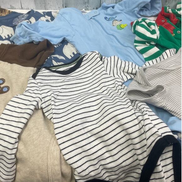 8 Baby Boys 6-9 Months Garanimals Carters One Piece Long Short Sleeve Tops PJs - Picture 3 of 7